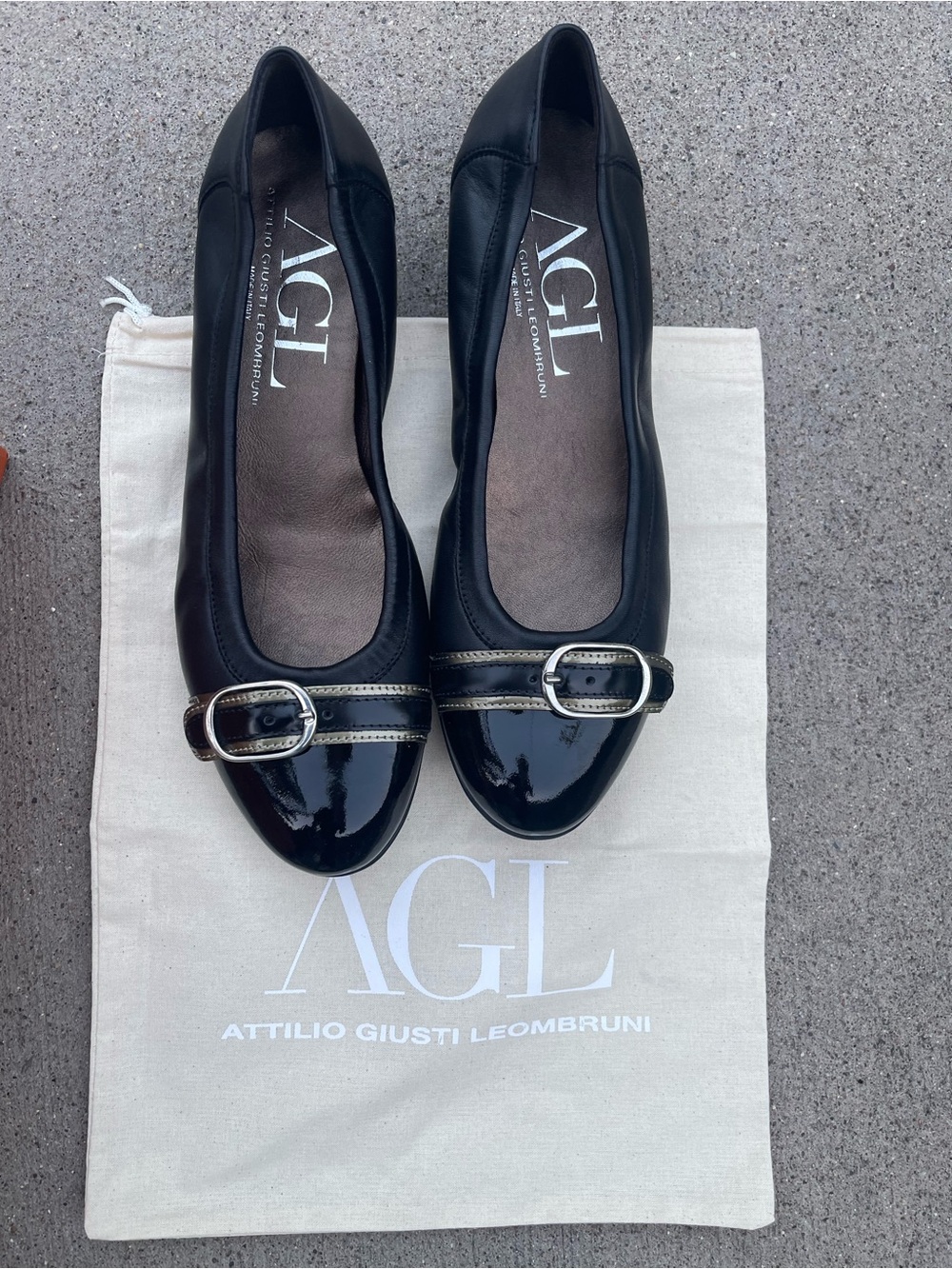 NWT Attilio Giusti Leombruni (AGL) Flats
